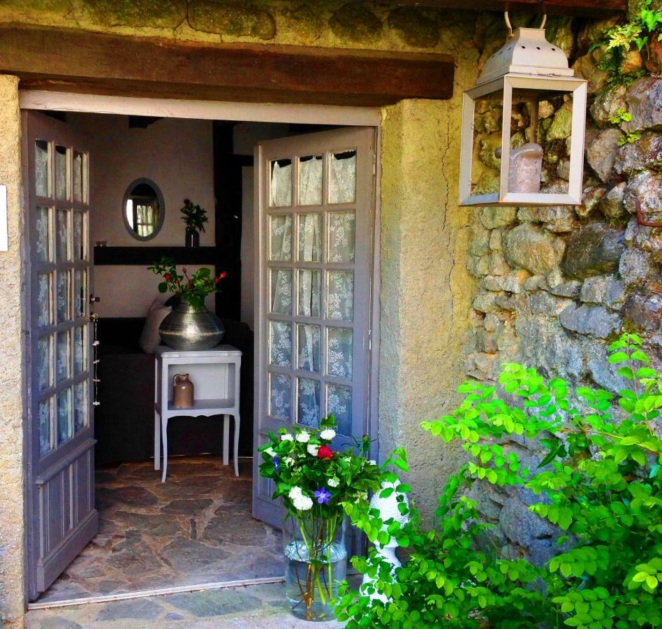 Domaine Charente Glamping Familyroom Le Jardin With External Toilet & Shower House & Outdoor Kitchen Mazières Buitenkant foto